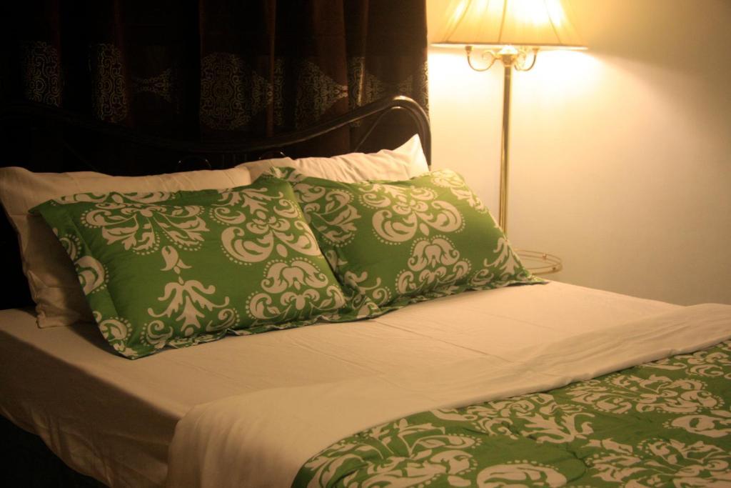 Bushida Bed And Breakfast Puerto Princesa Rom bilde