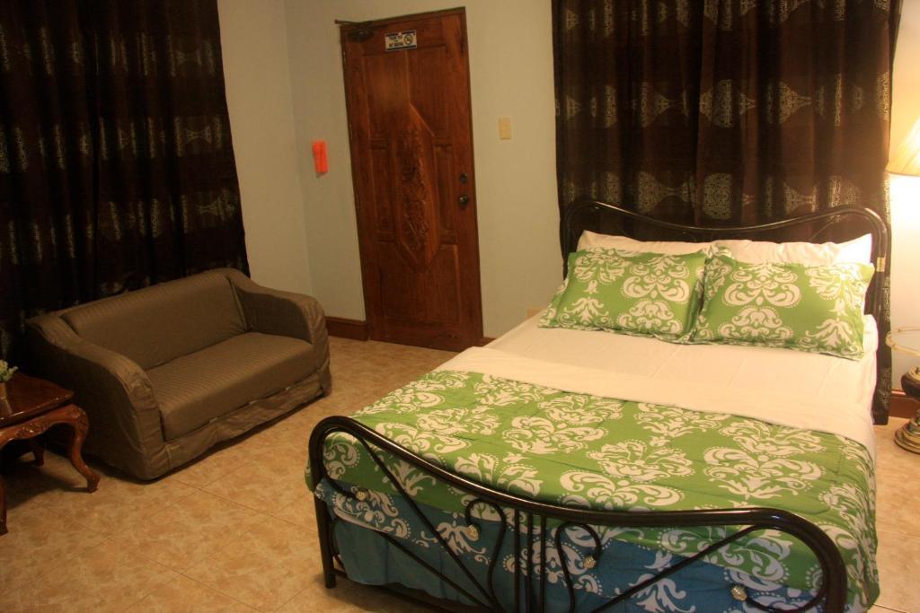 Bushida Bed And Breakfast Puerto Princesa Rom bilde